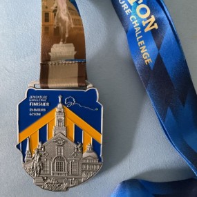 Personlige sportsmedaljer med eget logo